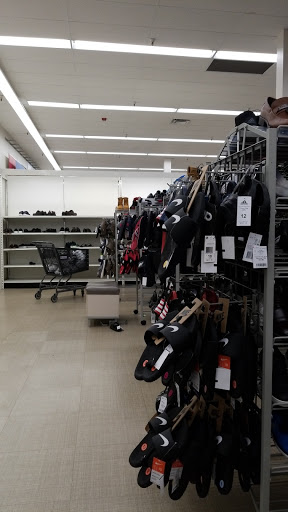 Clothing Store «Burlington Coat Factory», reviews and photos, 2575 E Main St, Plainfield, IN 46168, USA