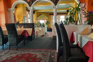 MIRA Indisches Restaurant - Café - Cocktailbar image