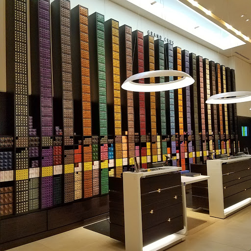 Coffee Shop «Nespresso Beverly Hills Boutique & Cafe», reviews and photos, 320 N Beverly Dr, Beverly Hills, CA 90210, USA