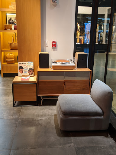 Watch Store «Shinola Boston Store», reviews and photos, 800 Boylston St #131, Boston, MA 02199, USA