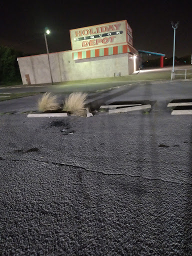 Liquor Store «Holiday Depot Liquor», reviews and photos, 6520 Randol Mill Rd, Fort Worth, TX 76112, USA