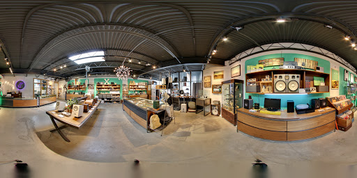 Electronics Store «Dijital Fix», reviews and photos, 820 Valencia St, San Francisco, CA 94110, USA