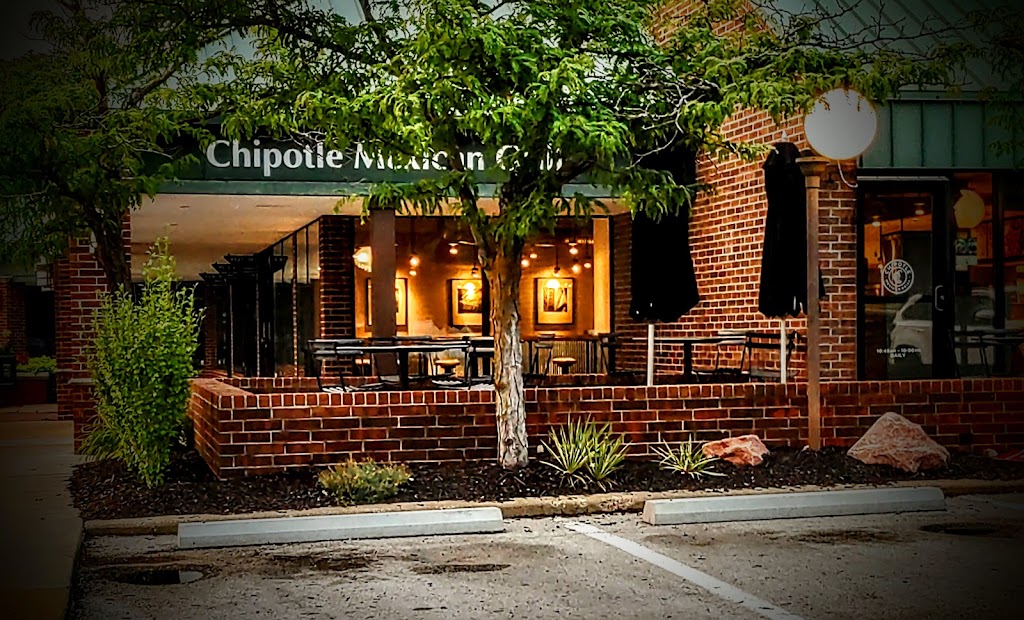Chipotle Mexican Grill 66210