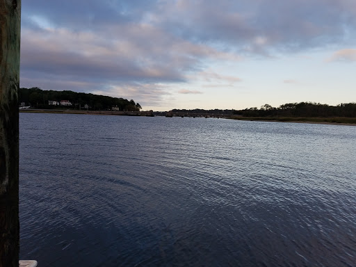 Park «West Harbor Beach Memorial Park - Village Of Bayville», reviews and photos, 10 West Harbour Drive, Bayville, NY 11709, USA