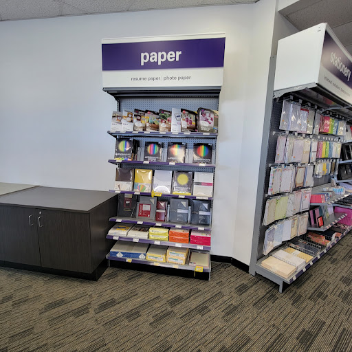 Print Shop «FedEx Office Print & Ship Center», reviews and photos, 5134 Whipple Ave NW, Canton, OH 44718, USA