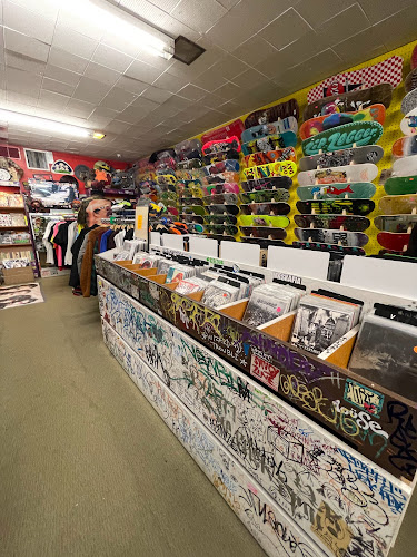 Reviews of Raunch Records & Skate in Salt Lake City - Musical store