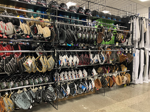 Sporting Goods Store «Play It Again Sports & Hockey», reviews and photos, 16929 WA-99 #110, Lynnwood, WA 98037, USA