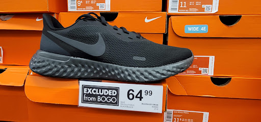 Shoe Store «Rack Room Shoes», reviews and photos, 1985 E Main St #1, Spartanburg, SC 29307, USA