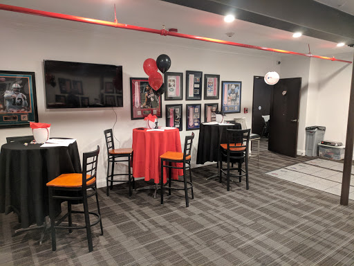 Shopping Mall «Plainview Shopping Center», reviews and photos, 381 S Oyster Bay Rd, Plainview, NY 11803, USA