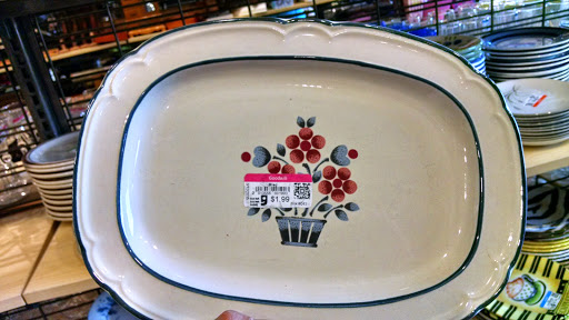 Furniture Store «Goodwill Redesign San Tan Store & Donation Center», reviews and photos, 2756 S Market St, Gilbert, AZ 85295, USA