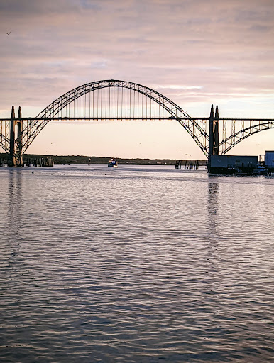 Coffee Shop «Bayscapes Gallery & Coffee house», reviews and photos, 333 SW Bay Blvd, Newport, OR 97365, USA