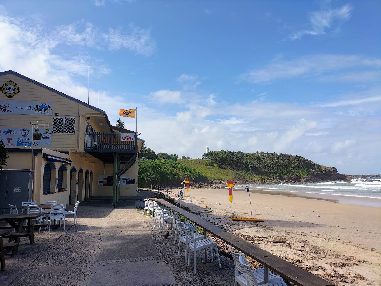 Fotografie cu Yamba Beach - locul popular printre cunoscătorii de relaxare