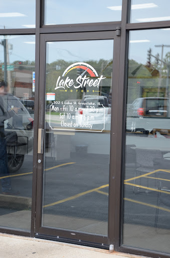 Car Dealer «Auto Villa», reviews and photos, 302 S Lake St, Grayslake, IL 60030, USA