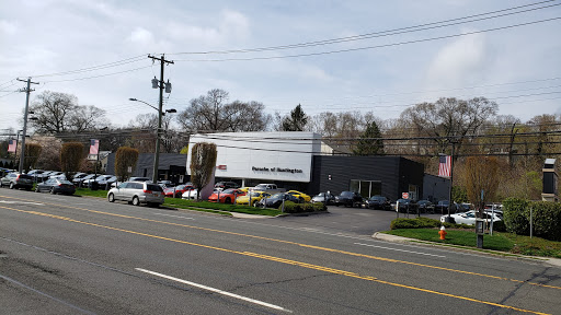 Used Car Dealer «Huntington Auto Mall», reviews and photos, 493 E Jericho Turnpike, Huntington Station, NY 11746, USA