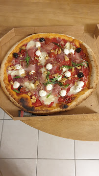 Plats et boissons du Livraison de pizzas Rock'n'Roll Pizza à Marseille - n°16