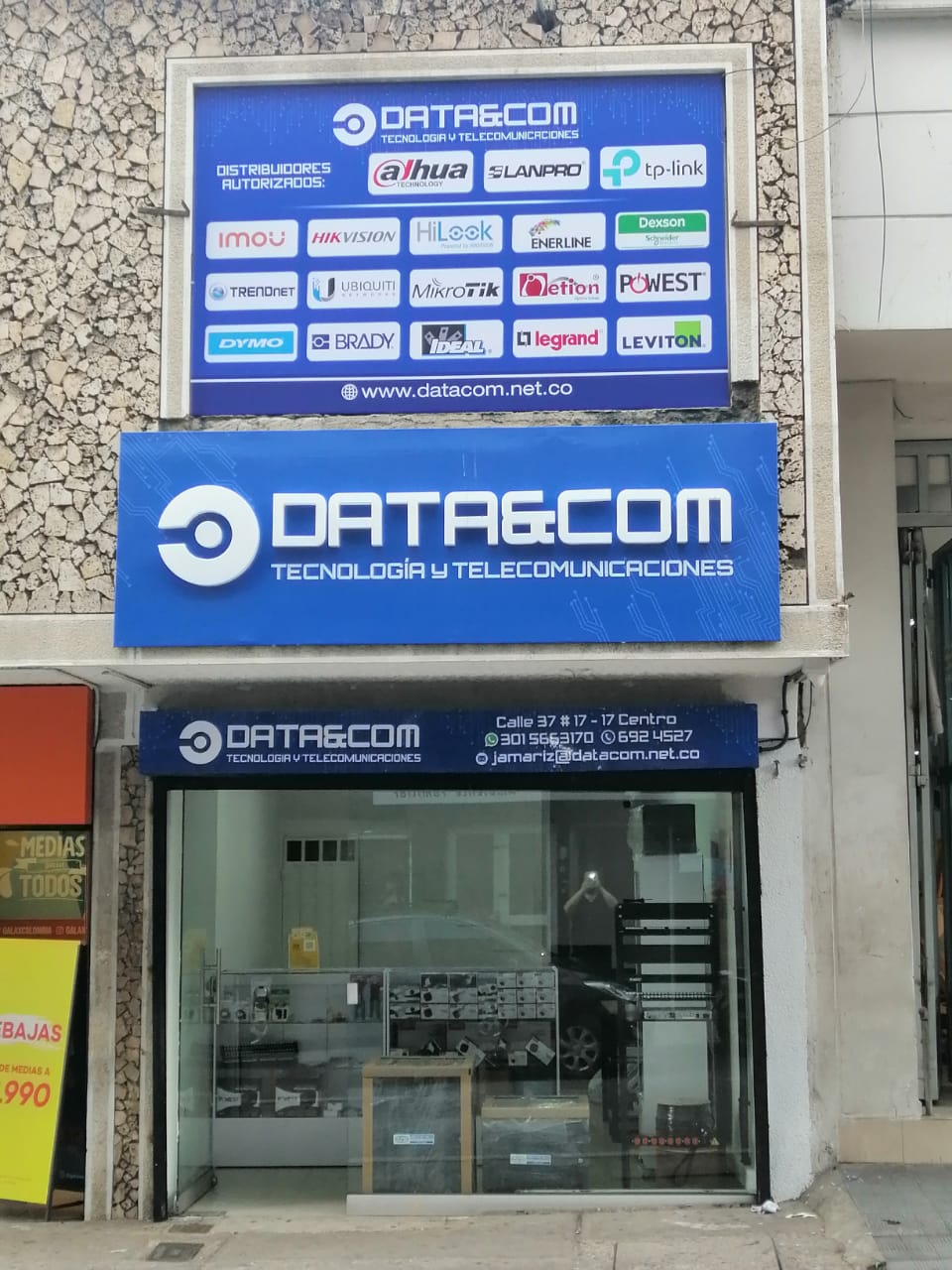 DATA&COM S.A.S