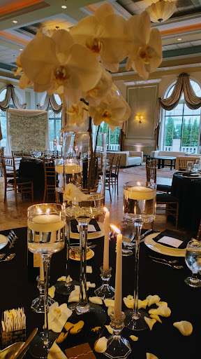 Wedding Planner «M & P Floral And Event Production», reviews and photos, 840 W Lake St, Roselle, IL 60172, USA