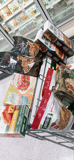 Supermarket «Publix Super Market at Governors Towne Square», reviews and photos, 6110 Cedarcrest Rd, Acworth, GA 30101, USA