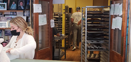 Bakery «Antoines Pastry Shop», reviews and photos, 317 Watertown St, Newton, MA 02458, USA