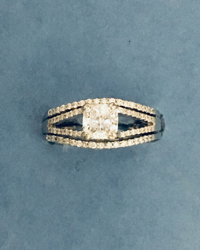 Jewelry Repair Service «Chantelle Jewelers», reviews and photos, 30573 Dequindre Rd, Madison Heights, MI 48071, USA