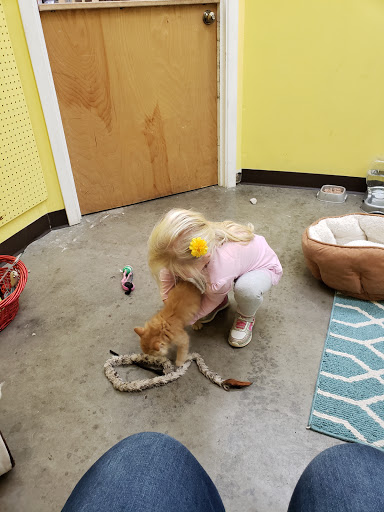 Pet Supply Store «The Farm Store», reviews and photos, 3956 Jacobs Ave, Eureka, CA 95501, USA