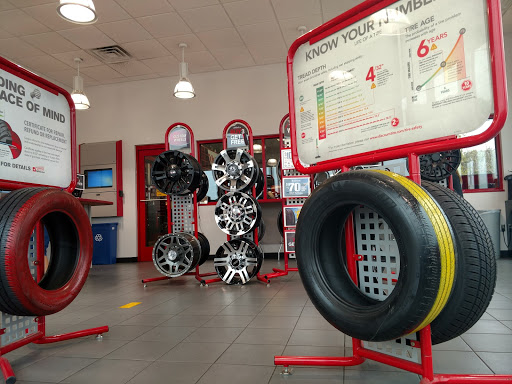Tire Shop «Discount Tire Store - Leon Valley, TX», reviews and photos, 6221 Bandera Rd, Leon Valley, TX 78238, USA