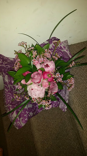 Florist «Floral Designs of Mount Joy», reviews and photos, 102 E Main St, Mount Joy, PA 17552, USA