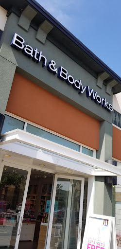 Shopping Mall «The Shops At Fallen Timbers», reviews and photos, 3100 Main St #1599, Maumee, OH 43537, USA