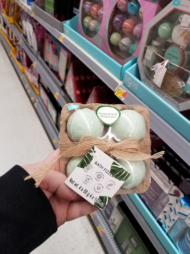 Discount Store «Walmart», reviews and photos, 2295 Gable Rd, St Helens, OR 97051, USA