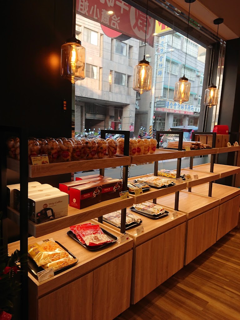 85度C 咖啡蛋糕飲料麵包-大甲育英店 的照片