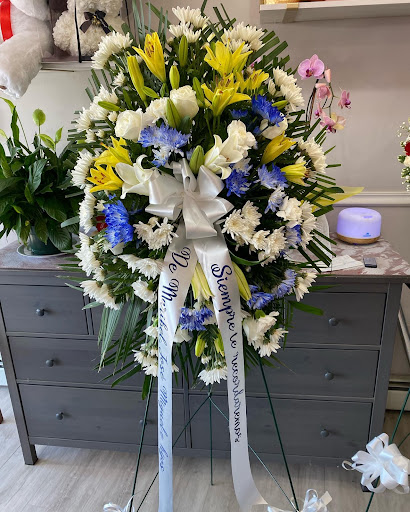 Florist «Floristeria Mia», reviews and photos, 513 Market St, Paterson, NJ 07501, USA