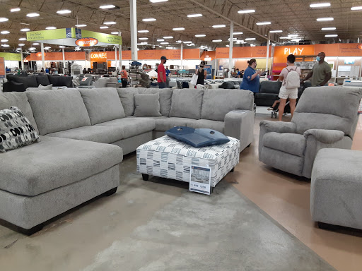 Weekends Only Furniture & Mattress — South County