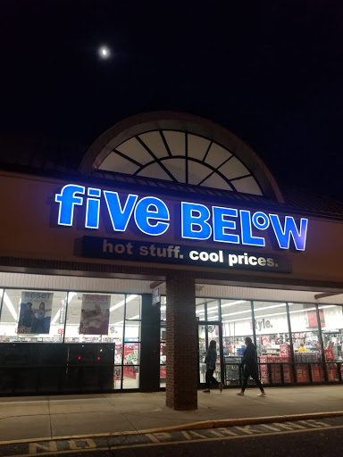 Variety Store «Five Below», reviews and photos, 935 Riverdale St, West Springfield, MA 01089, USA
