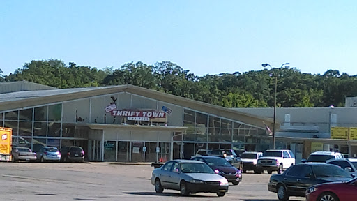 Thrift Store «Veterans Thrift Town», reviews and photos, 3500 Jenny Lind Rd # B, Fort Smith, AR 72901, USA