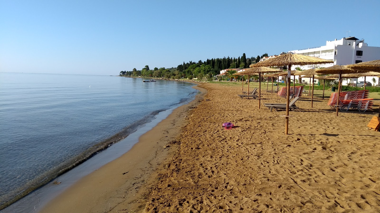 Photo of Fikia beach with spacious shore