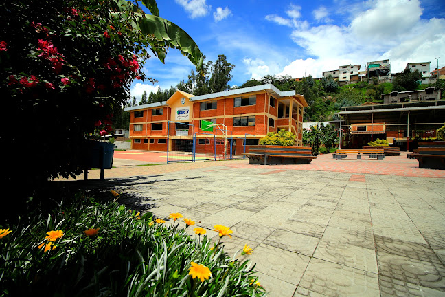 Opiniones de Unidad Educativa Kennedy en Cuenca - Escuela