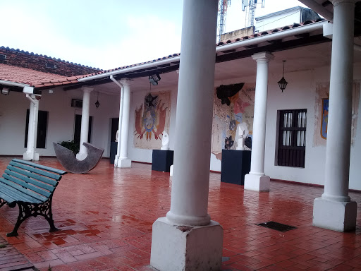 Museo de Arte Contemporáneo de Santa Cruz de la Sierra