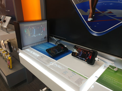 Cell Phone Store «AT&T Authorized Retailer», reviews and photos, 7929 New Hampshire Ave, Hyattsville, MD 20783, USA