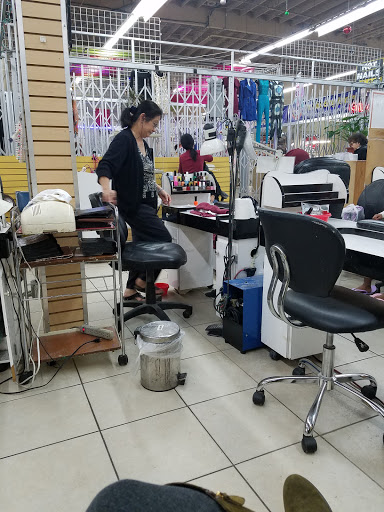 Shopping Mall «Slauson Super Mall», reviews and photos, 1600 W Slauson Ave, Los Angeles, CA 90047, USA