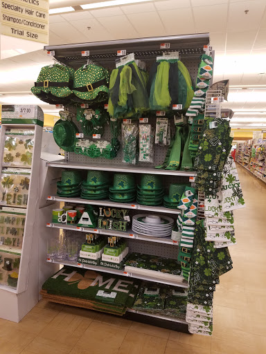 Grocery Store «Stop & Shop», reviews and photos, 2991 Cranberry Hwy, East Wareham, MA 02538, USA