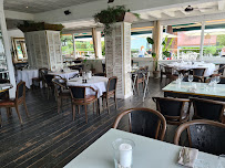 Atmosphère du Restaurant FLORA à Talloires-Montmin - n°3