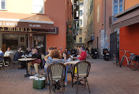 Atmosphère du Restaurant AUX 3 MINOTS à Perpignan - n°13