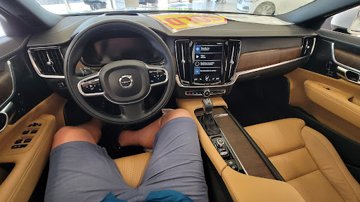 Used Car Dealer «Volvo Cars Cincinnati East», reviews and photos, 4113 Plainville Rd b, Cincinnati, OH 45227, USA