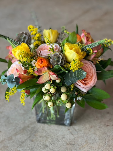 Florist «Bloom-A-Round Floral Design», reviews and photos, 2451 Lakeside Pkwy #120, Flower Mound, TX 75022, USA