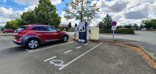 Borne de recharge de véhicules électriques TE Mayenne Charging Station Laval