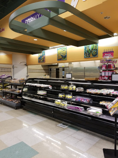 Supermarket «Lucky», reviews and photos, 504 E Perkins St, Ukiah, CA 95482, USA