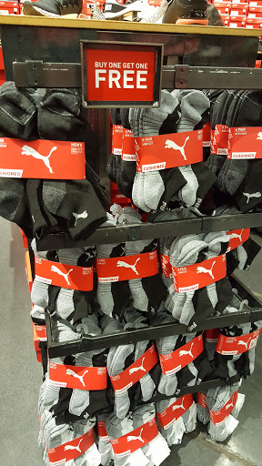 Shoe Store «PUMA», reviews and photos, 5220 Fashion Outlets Way #1180, Rosemont, IL 60018, USA
