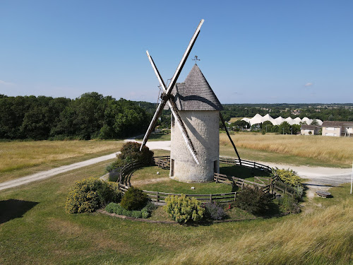 Moulin à vent du Cluzelet à Jonzac