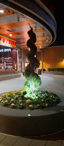 Movie Theater «Regal Cinemas The Landing 14 & RPX», reviews and photos, 900 N 10th Pl, Renton, WA 98057, USA