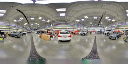 Auto Body Shop «Knauz Body Shop and Detail Center», reviews and photos, 775 Rockland Rd, Lake Bluff, IL 60044, USA